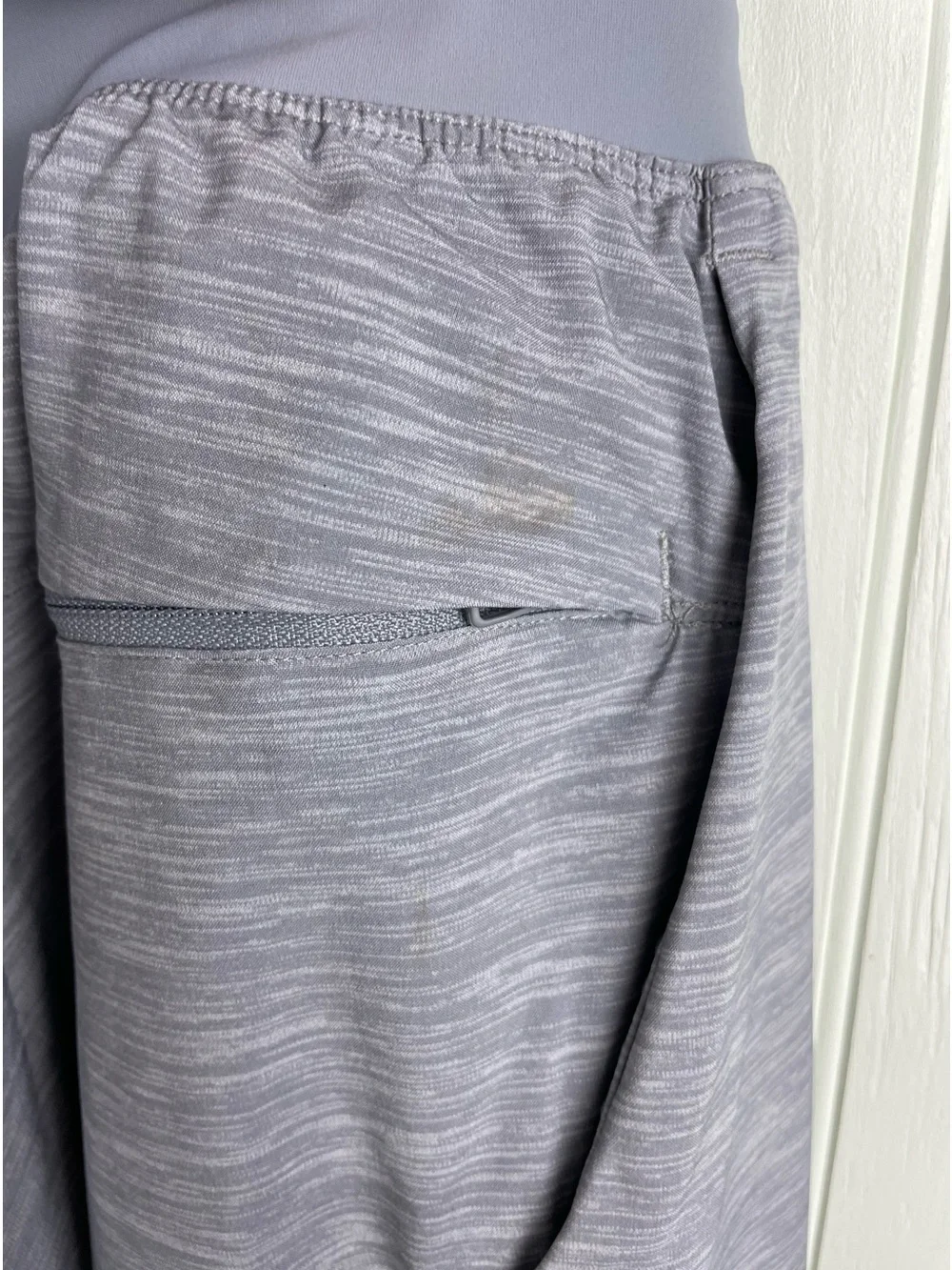 Lululemon T.H.E Shorts Men's Medium Gray Linerless M7AATS Running Performance